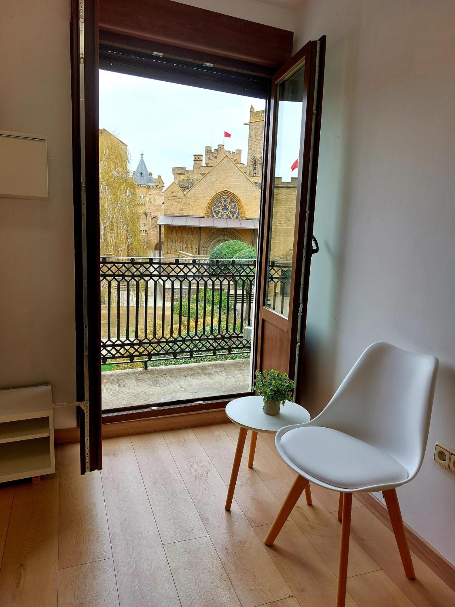 B&B Apartamentos La Atalaya Olite Δωμάτιο φωτογραφία
